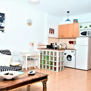 https://apartamento-veronica-h.1costadelsol.com